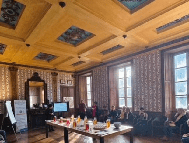 séminaire d'entreprise salle de conférence